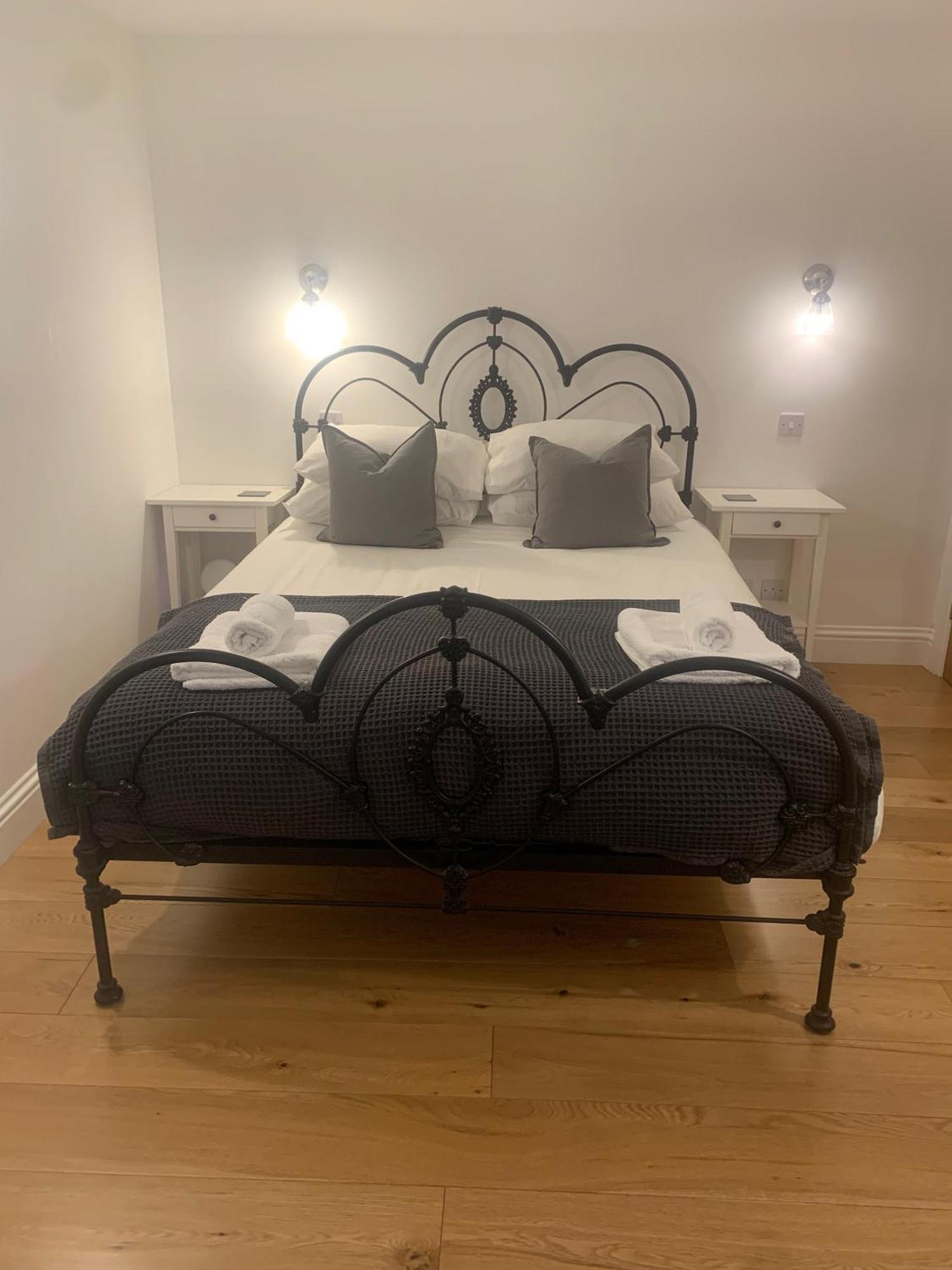 Georgian Holiday Apartment In บอสคาสเซิล ภายนอก รูปภาพ