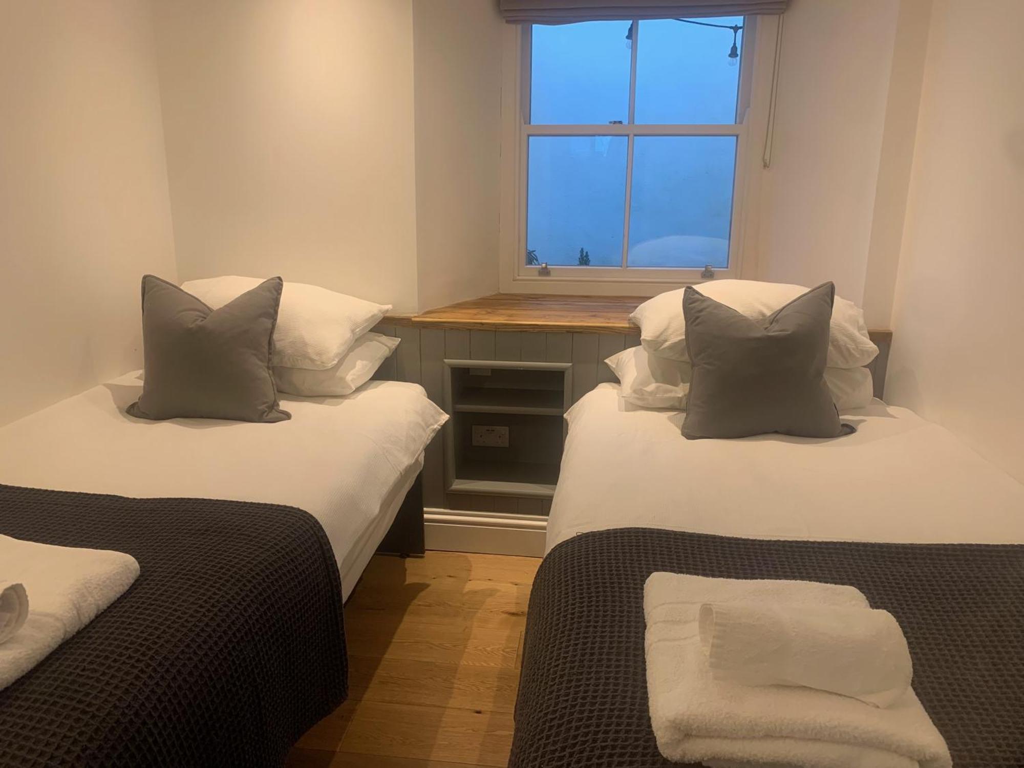 Georgian Holiday Apartment In บอสคาสเซิล ภายนอก รูปภาพ
